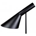 Lámpara de pie nórdica Jacobsen de diseño sencillo en color negro